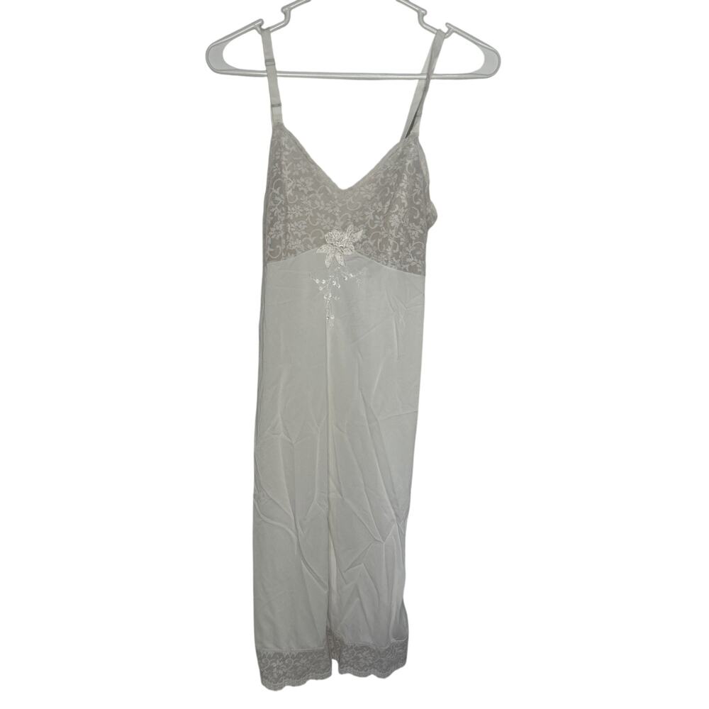 VTG Women’s 36 Off White Lace Nylon Vintage Dress Slip Flower Detail